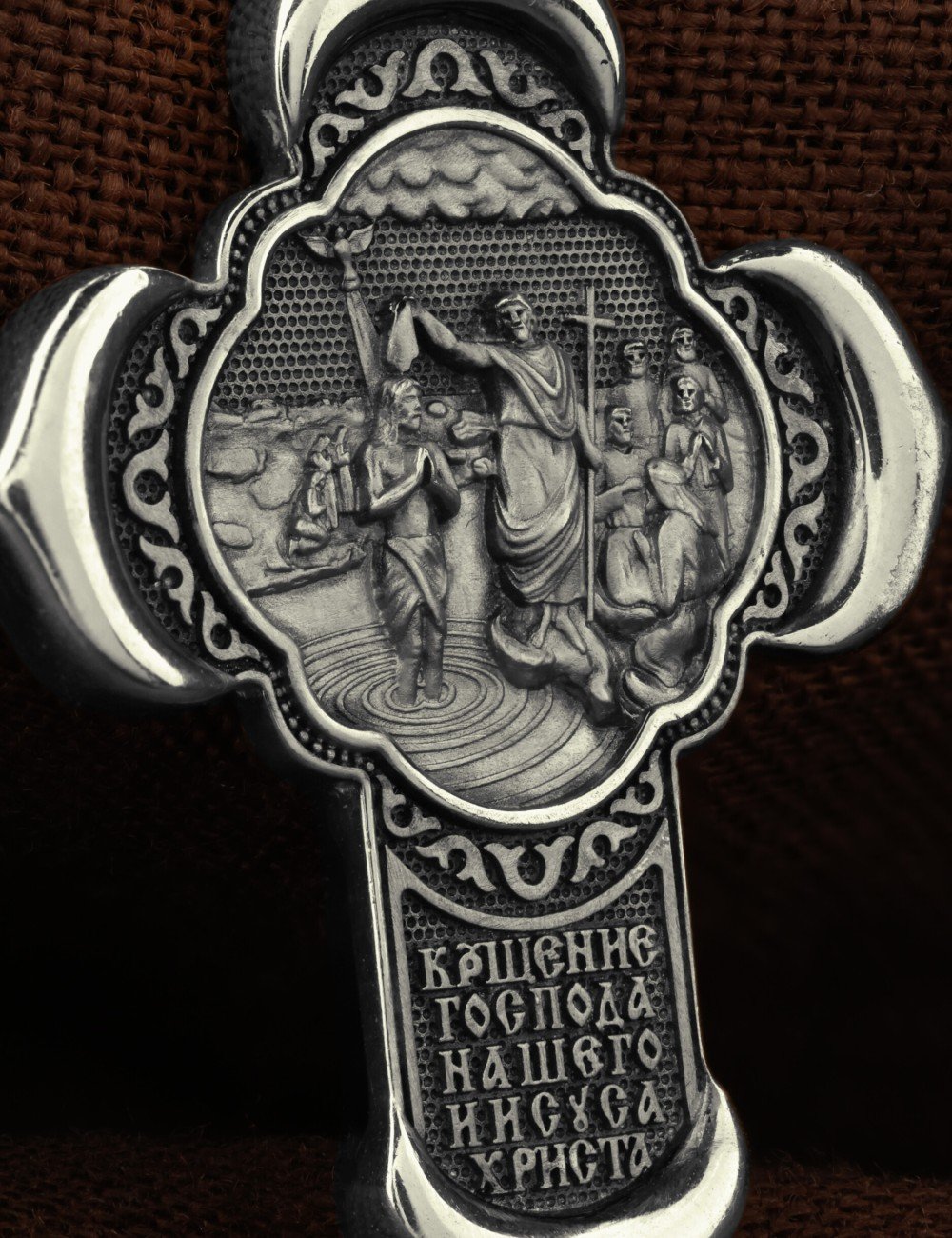 Крест из белого золота