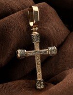 Крест из золота c ониксом