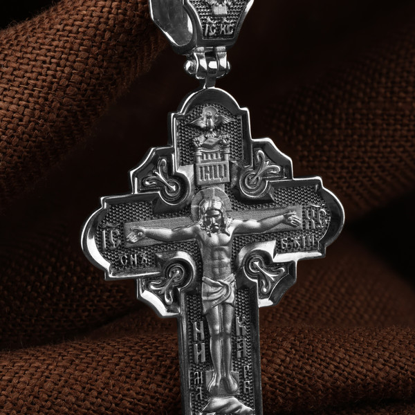 Крест из белого золота 585 пробы