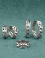 Серьги из белого золота 585 пробы c бриллиантами и рубином