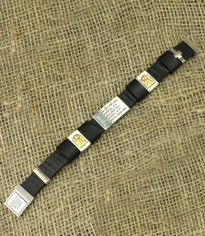 Браслет из серебра 925 пробы и золота 750 пробы c кожаным шнурком