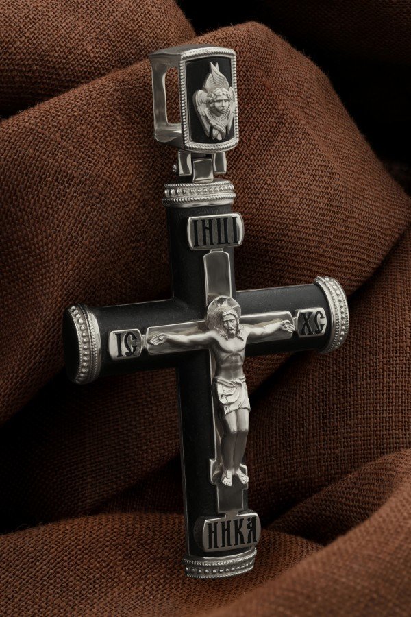 Крест из белого золота c эмалью и эбеновым деревом