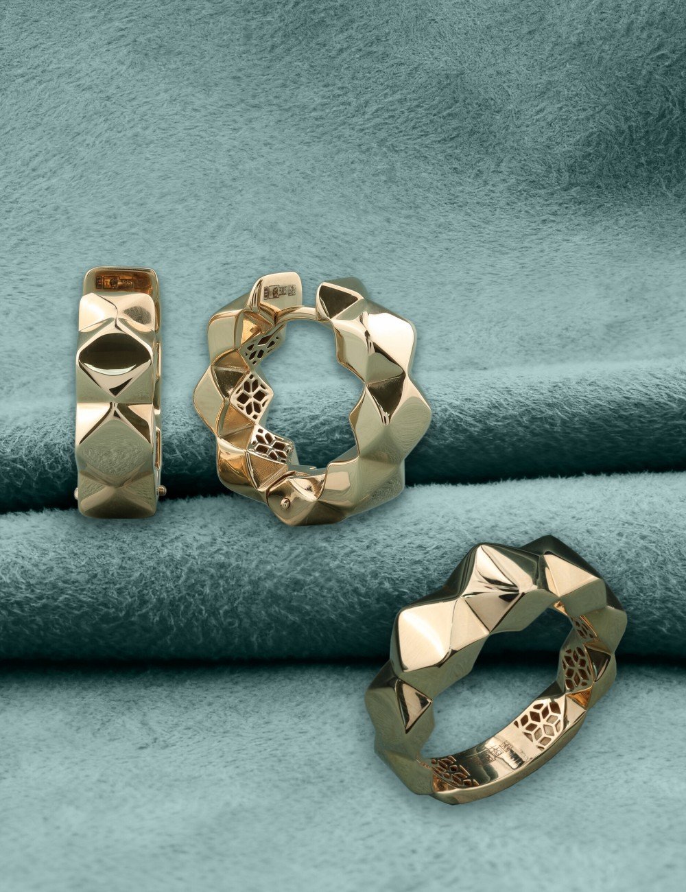 Кольцо из золота