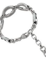 Браслет из белого золота c бриллиантами и ониксом