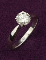 Кольцо из белого золота c бриллиантами