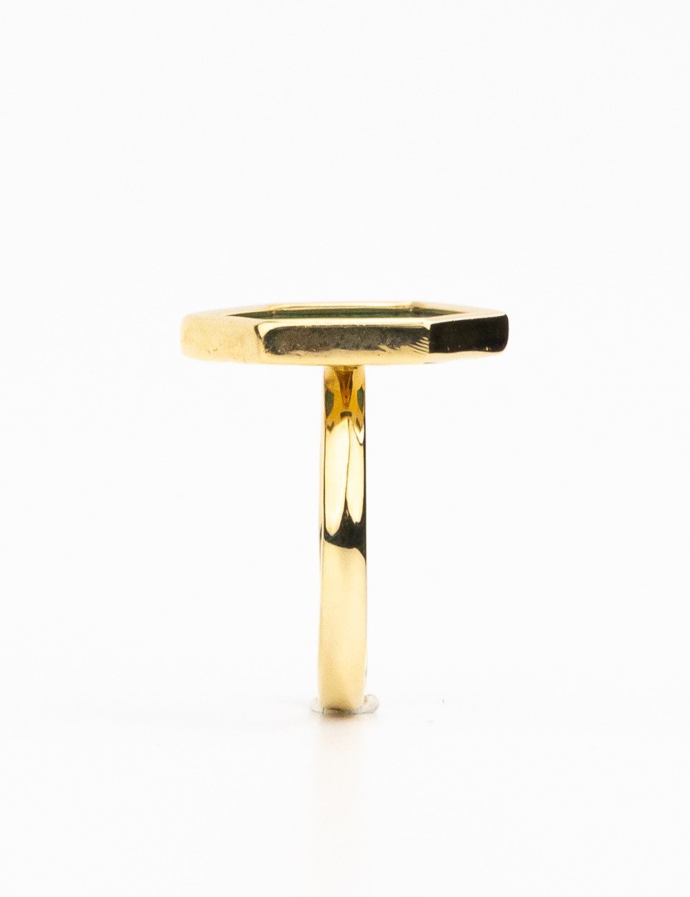 Кольцо из лимонного золота c малахитом