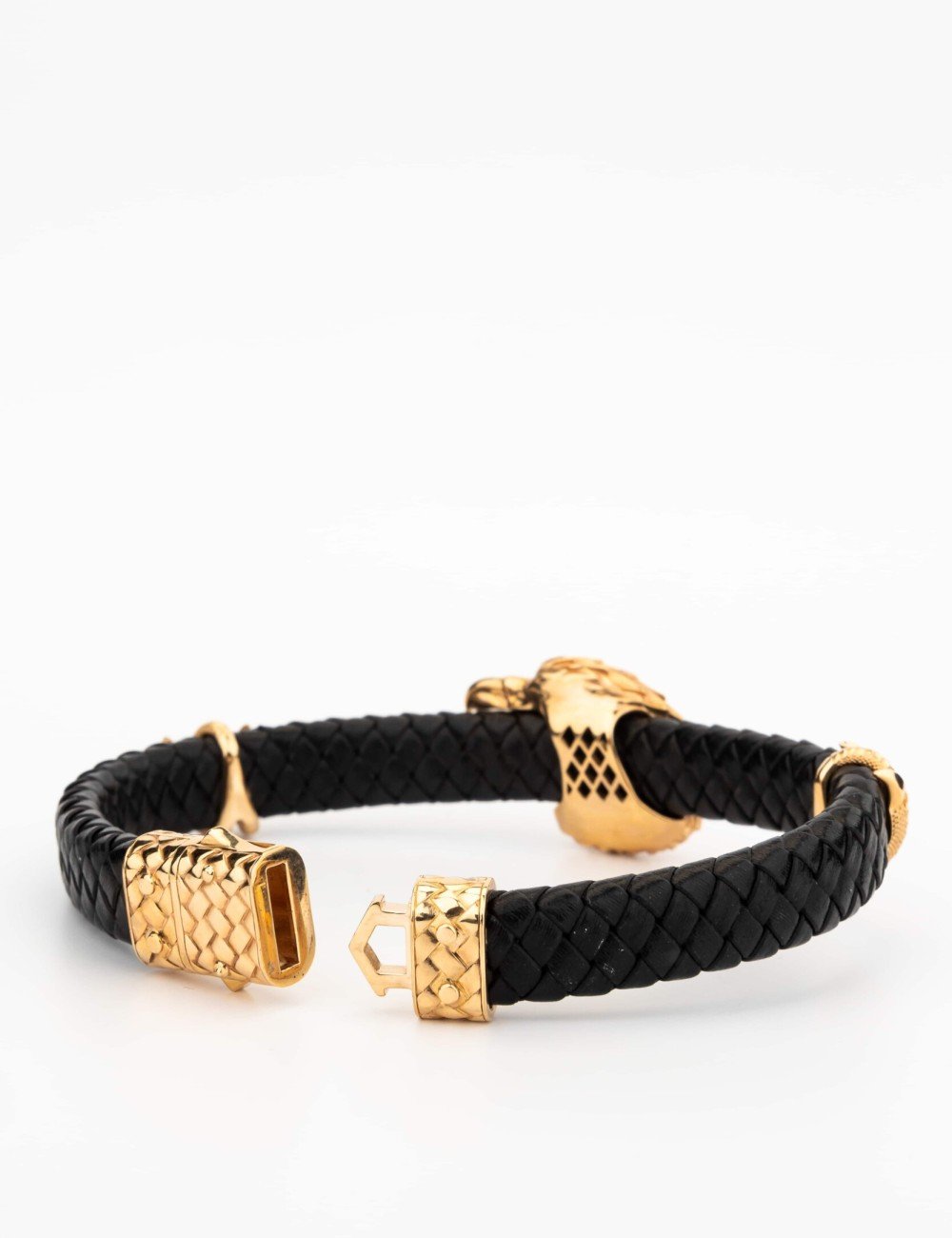 Браслет из золота c бриллиантами и кожаным шнурком