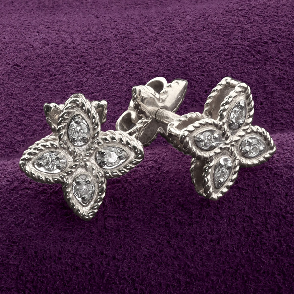 Серьги из белого золота 585 пробы c бриллиантами