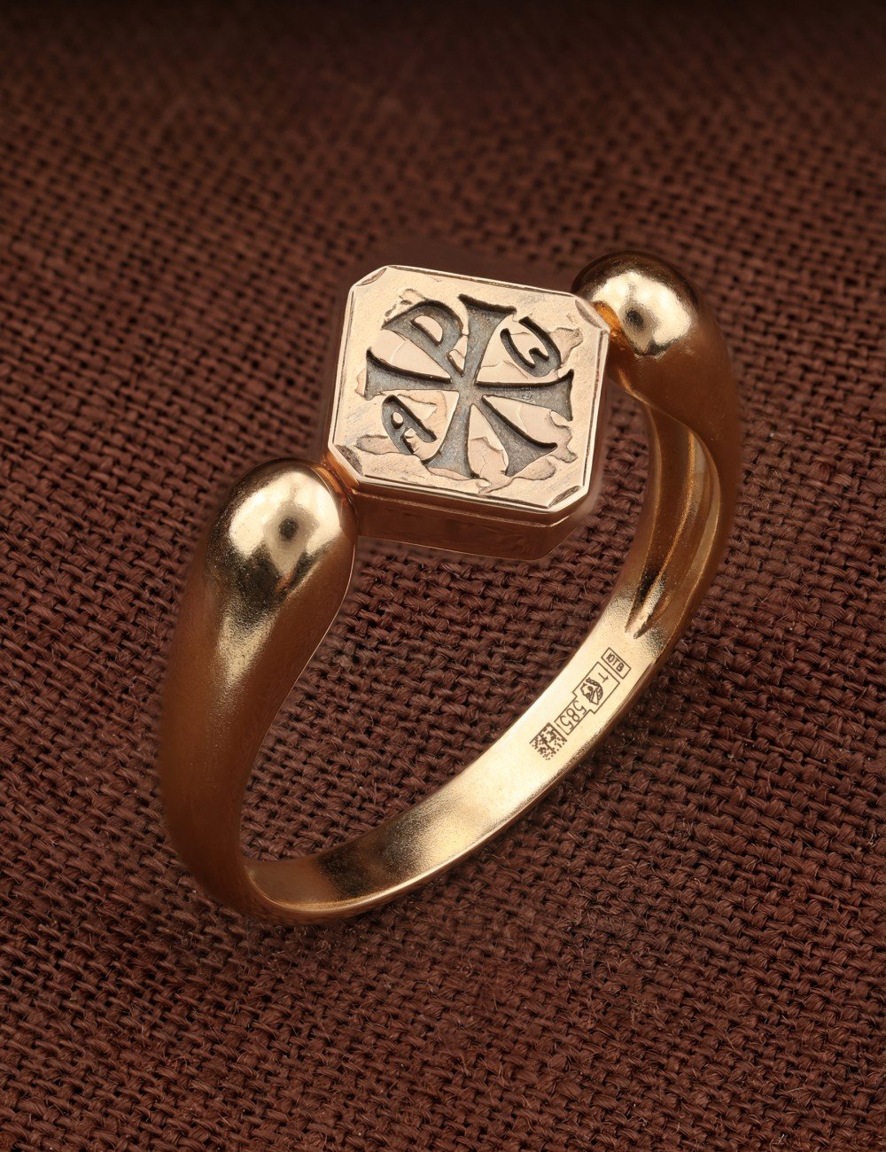 Кольцо из золота