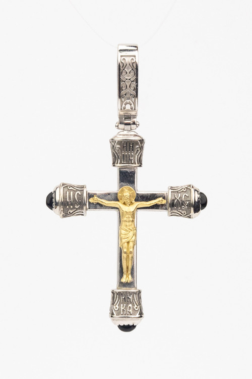 Крест из белого золота 585 пробы c ониксом