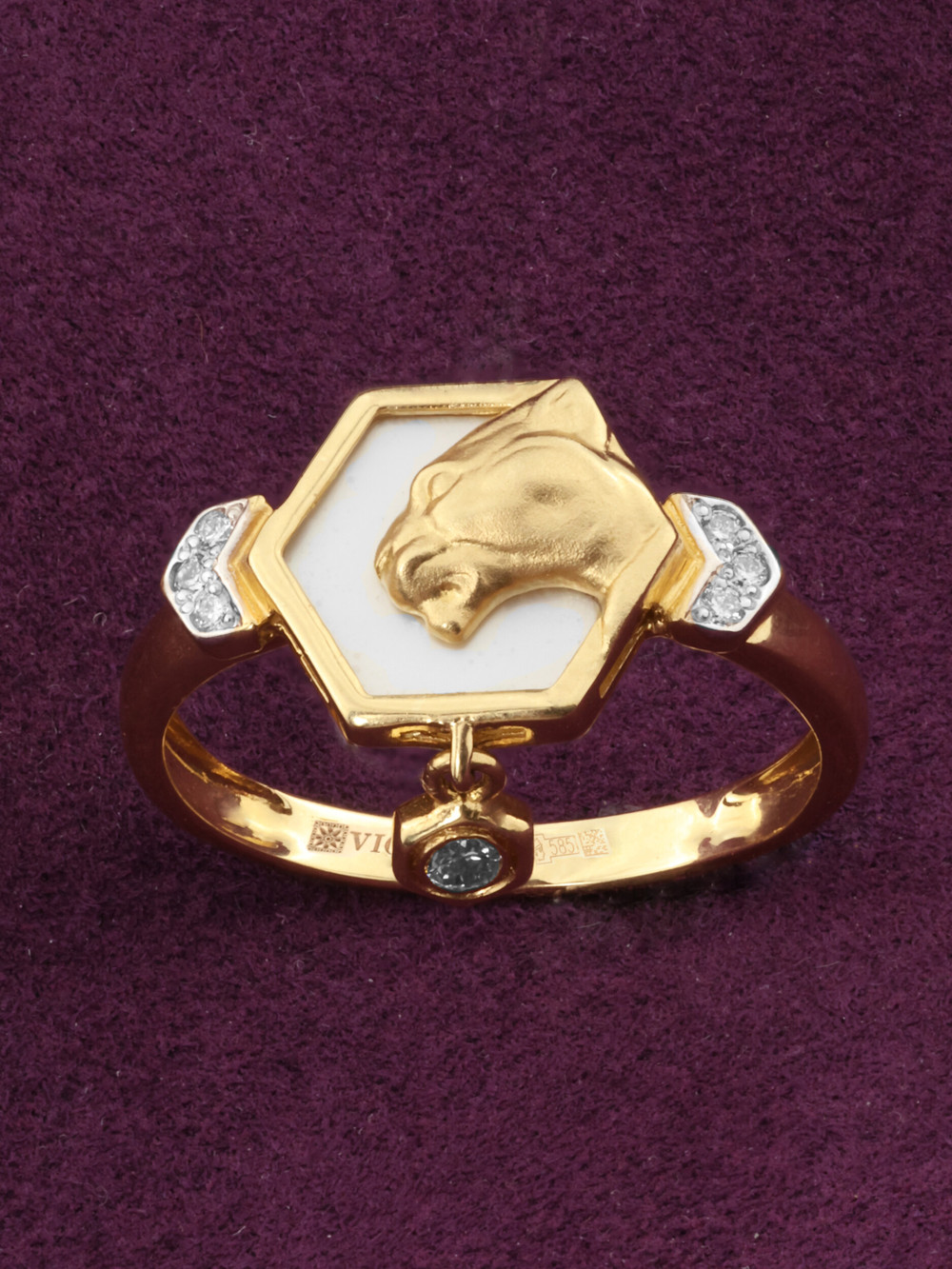 Кольцо из красного золота 585 пробы c бриллиантами и перламутром