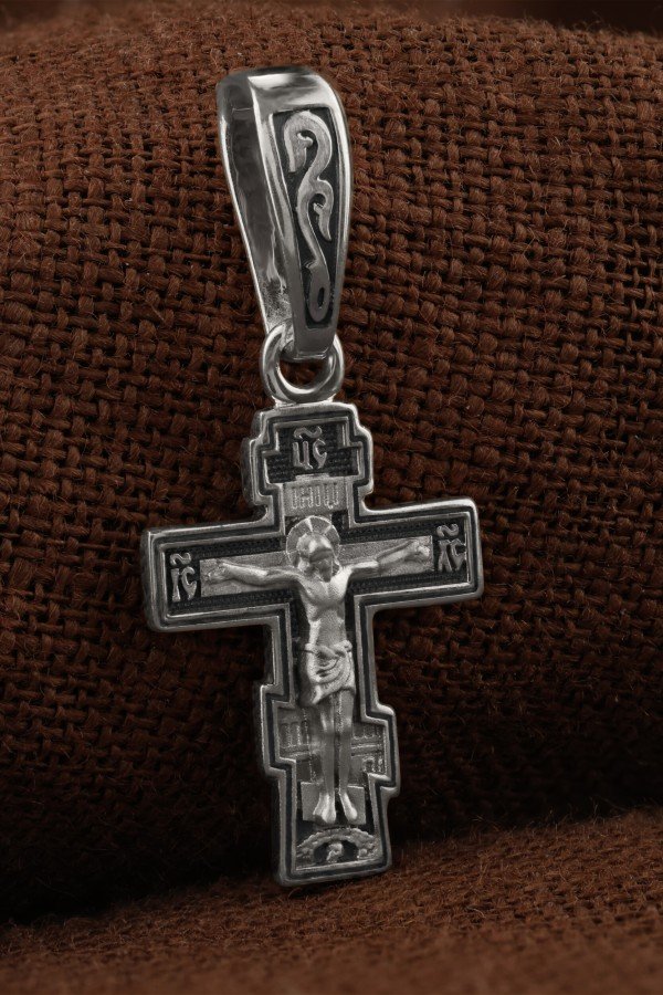 Крест из белого золота