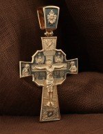 Крест из золота