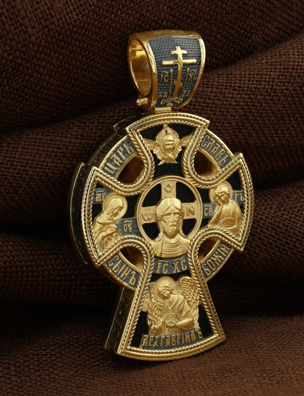 Крест из лимонного золота c эбеновым деревом