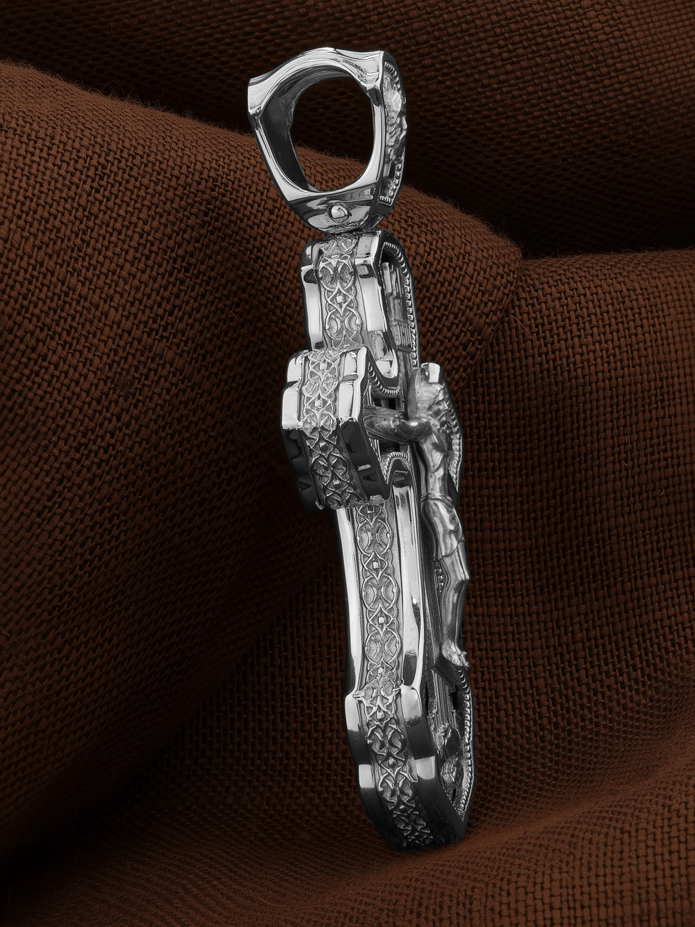 Крест из белого золота 585 пробы c ониксом