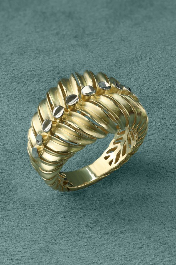 Кольцо из лимонного золота