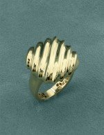 Кольцо из лимонного золота