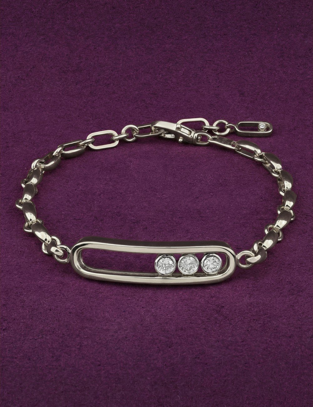 Браслет из белого золота c бриллиантами