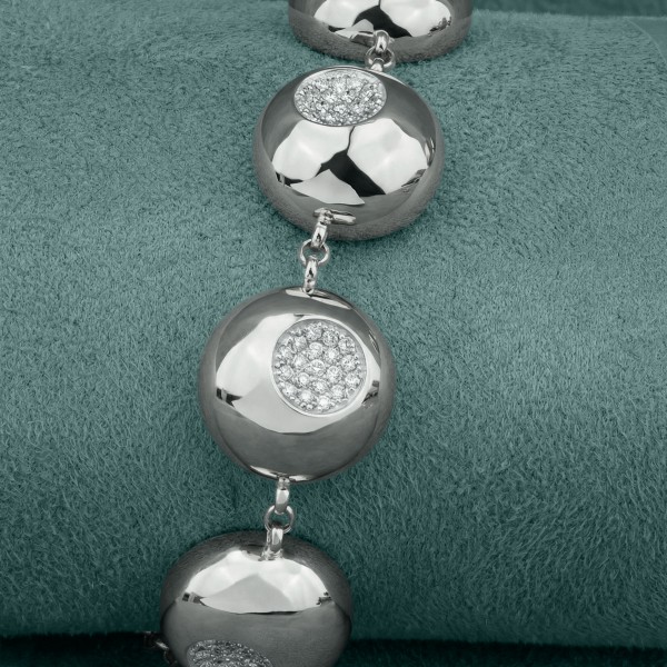 Браслет из белого золота 585 пробы c бриллиантами