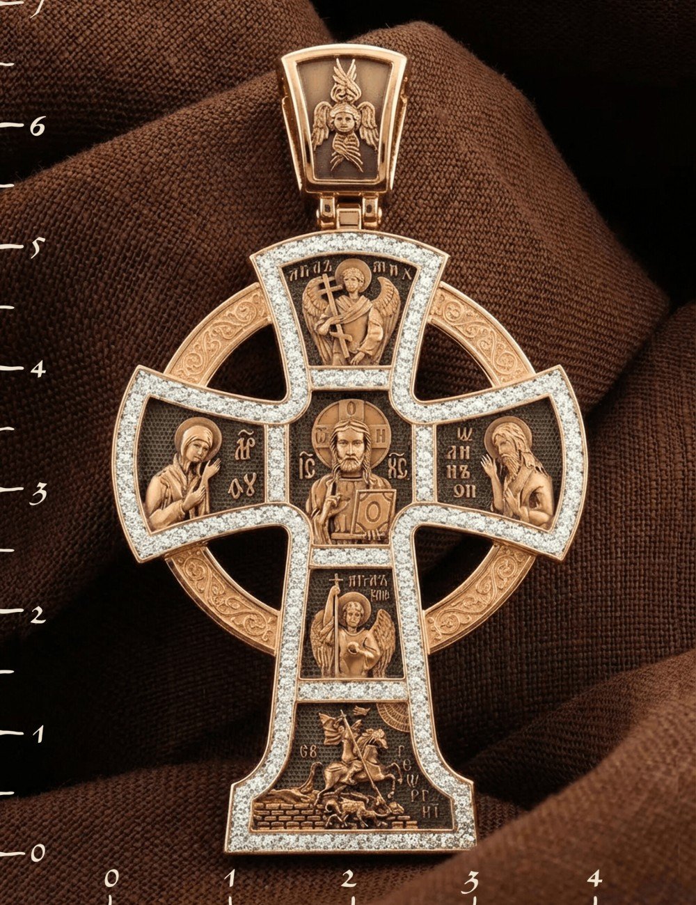 Крест из золота c эмалью и бриллиантами