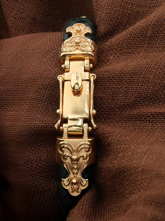 Браслет из красного золота 585 пробы c шнурком и ониксом