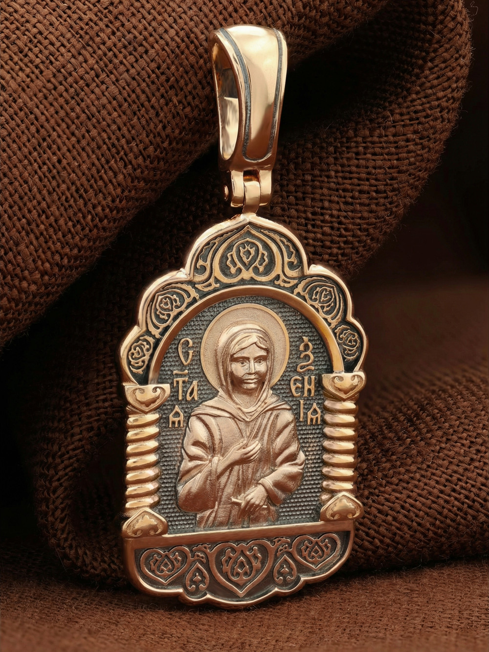 Нательная икона из красного золота 585 пробы