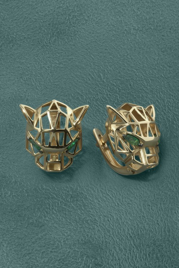 Серьги из золота c изумрудом