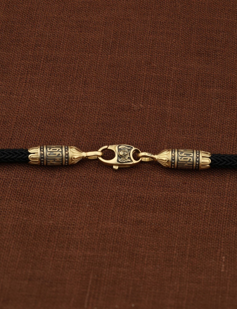 Шнурок шёлковый из лимонного золота c шёлковым шнурком