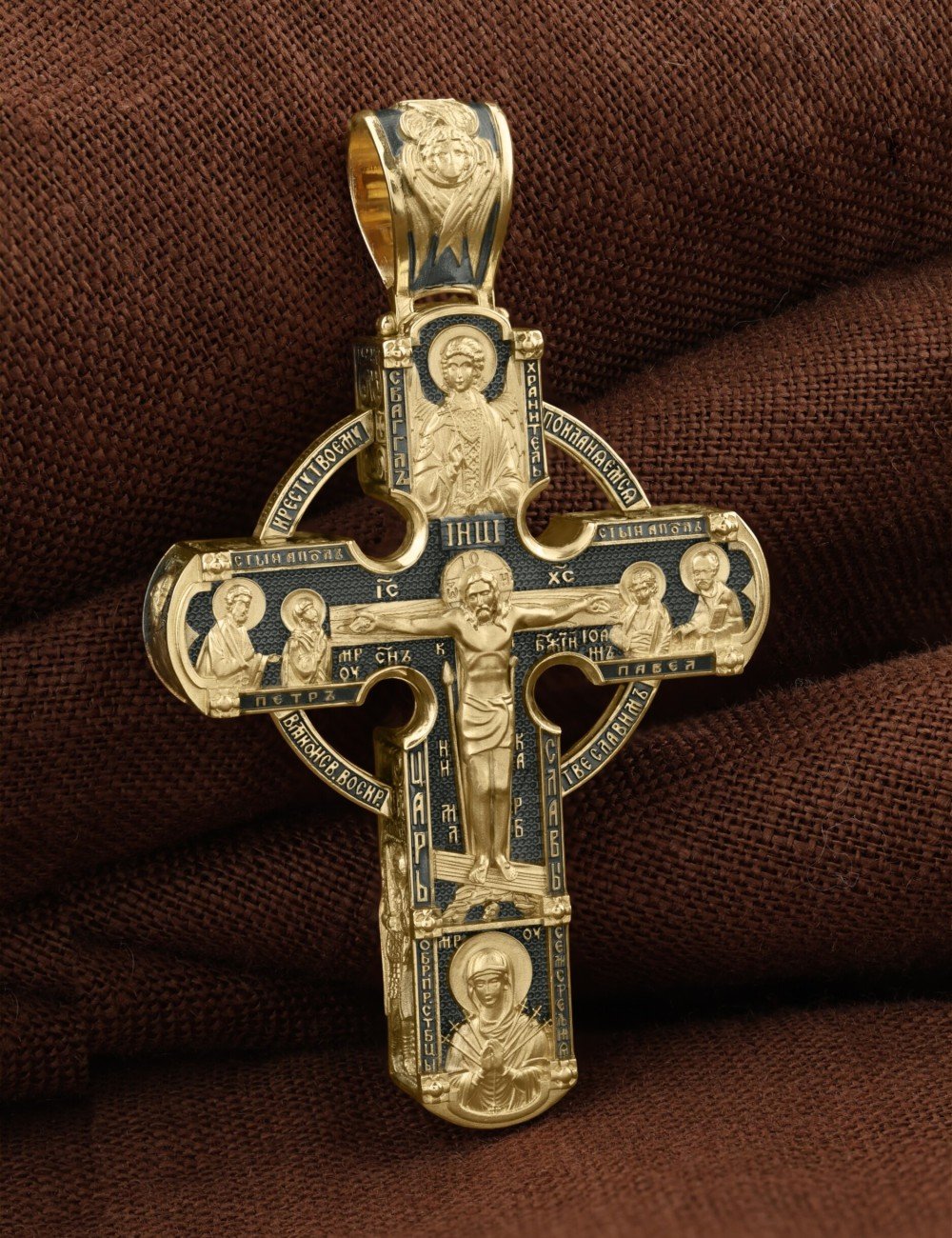 Крест из лимонного золота