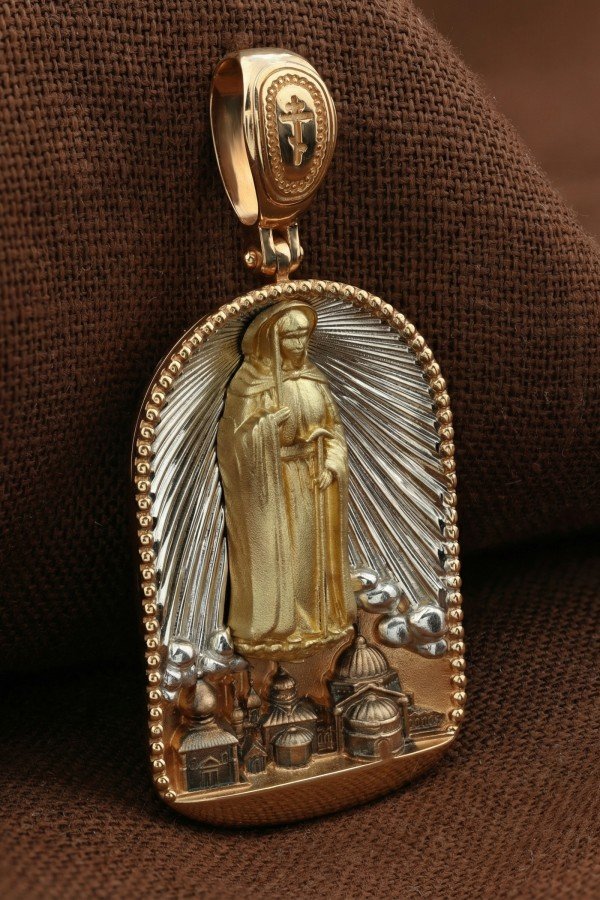 Образок из золота c эмалью