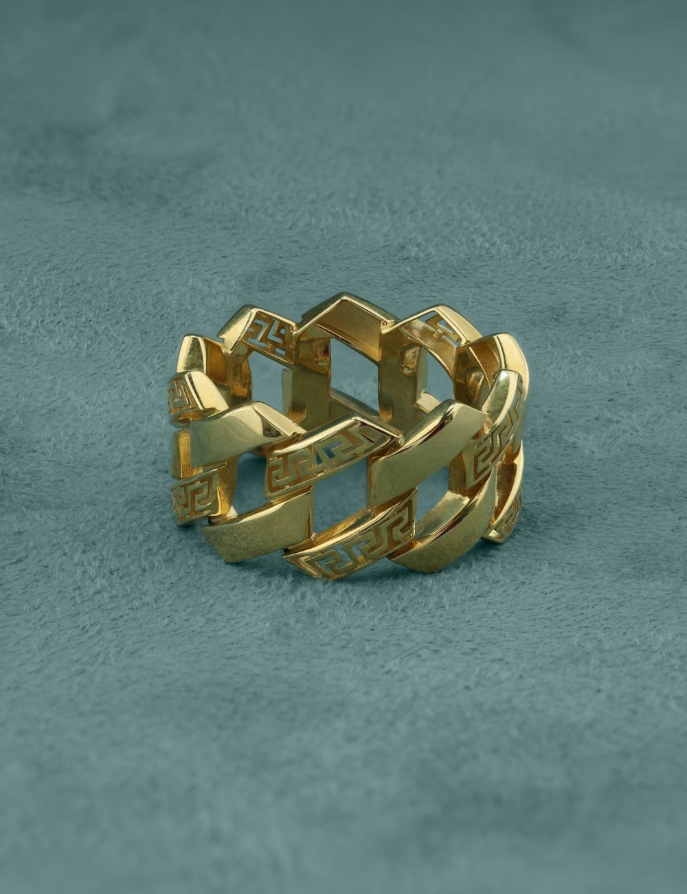 Кольцо из лимонного золота