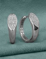 Серьги из белого золота c бриллиантами