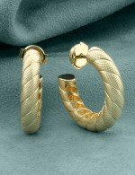 Серьги из лимонного золота