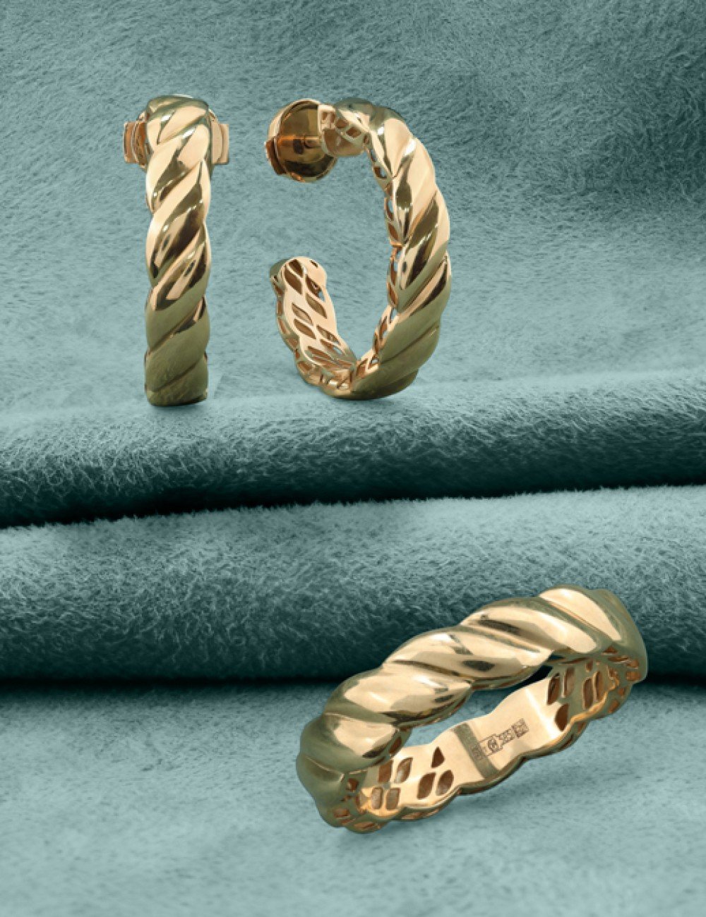 Кольцо из золота