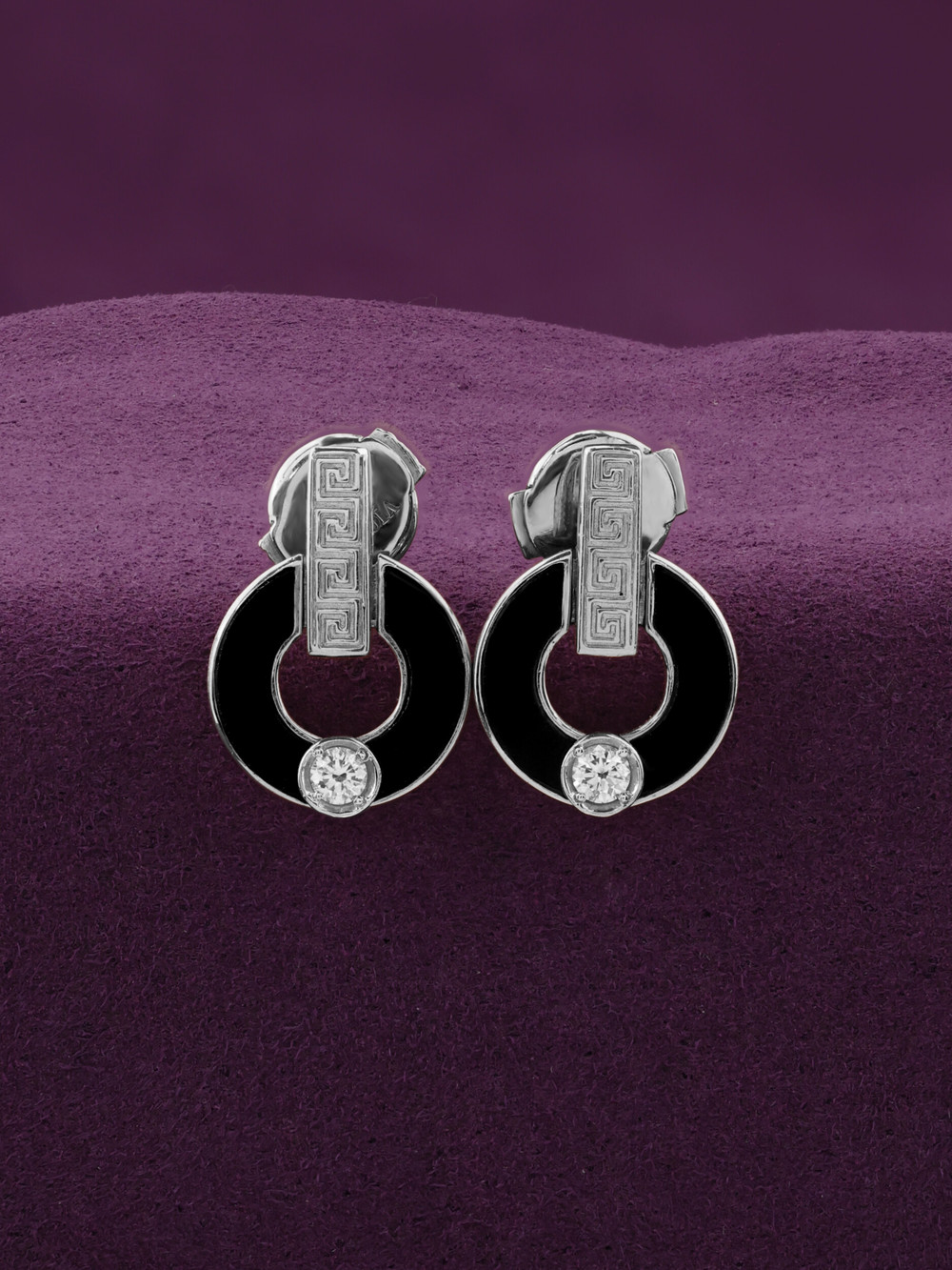 Серьги из белого золота 585 пробы c бриллиантами и ониксом