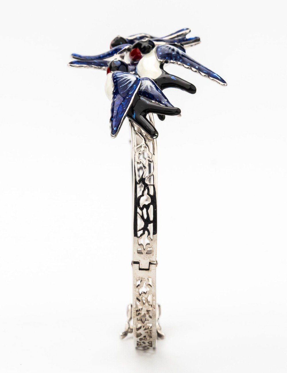 Браслет из белого золота c эмалью