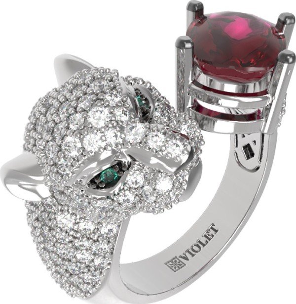 Кольцо из белого золота c бриллиантами, рубином и изумрудом