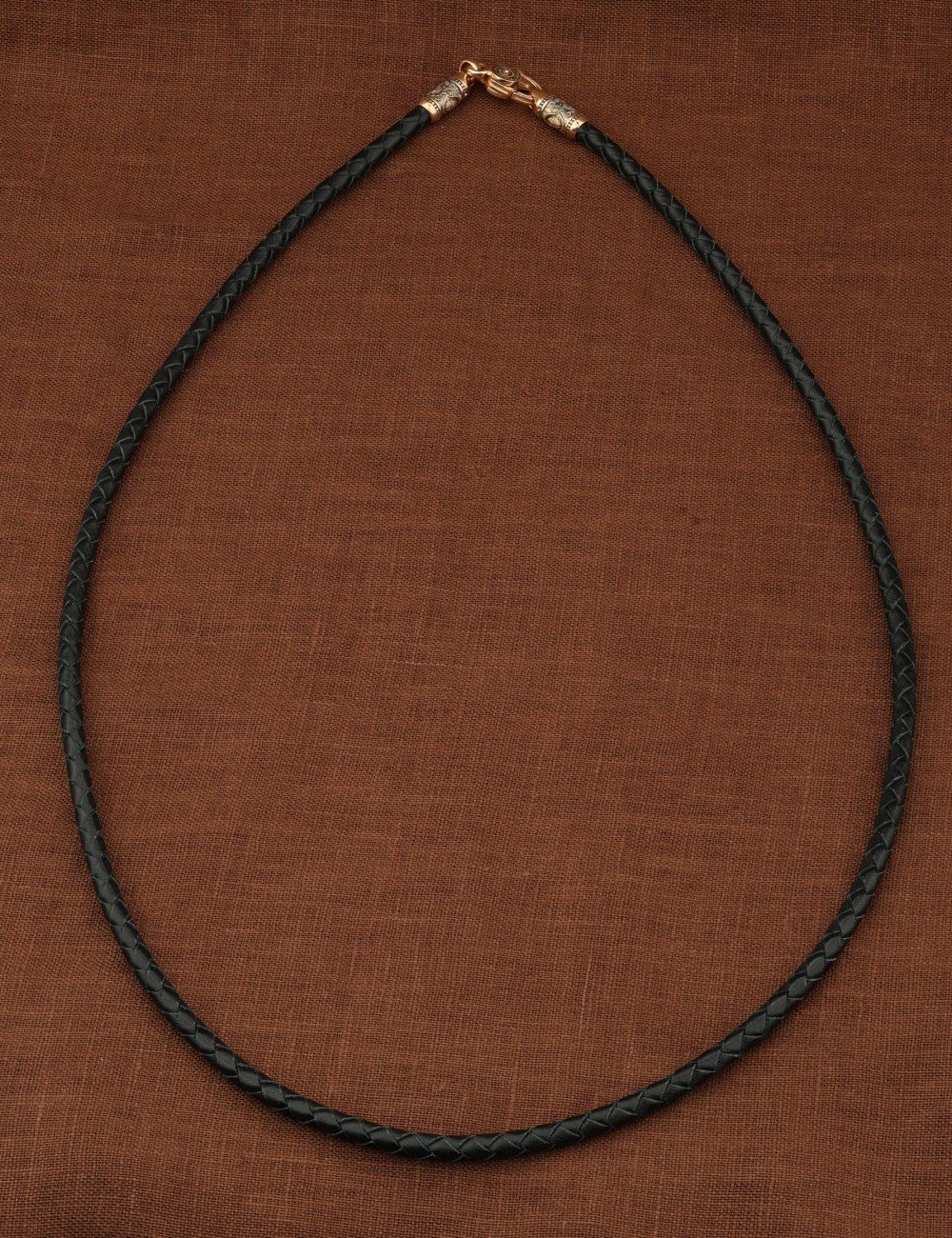 Гайтан из золота c кожаным шнурком