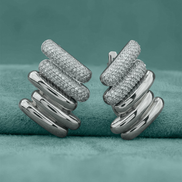 Серьги из белого золота 585 пробы c бриллиантами