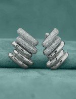 Серьги из белого золота c бриллиантами