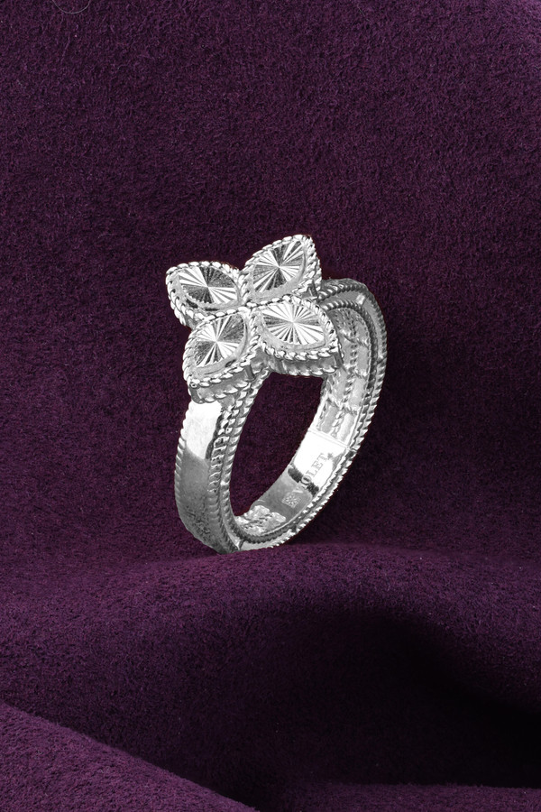 Кольцо из белого золота 585 пробы