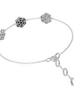 Браслет из белого золота c ониксом и перламутром