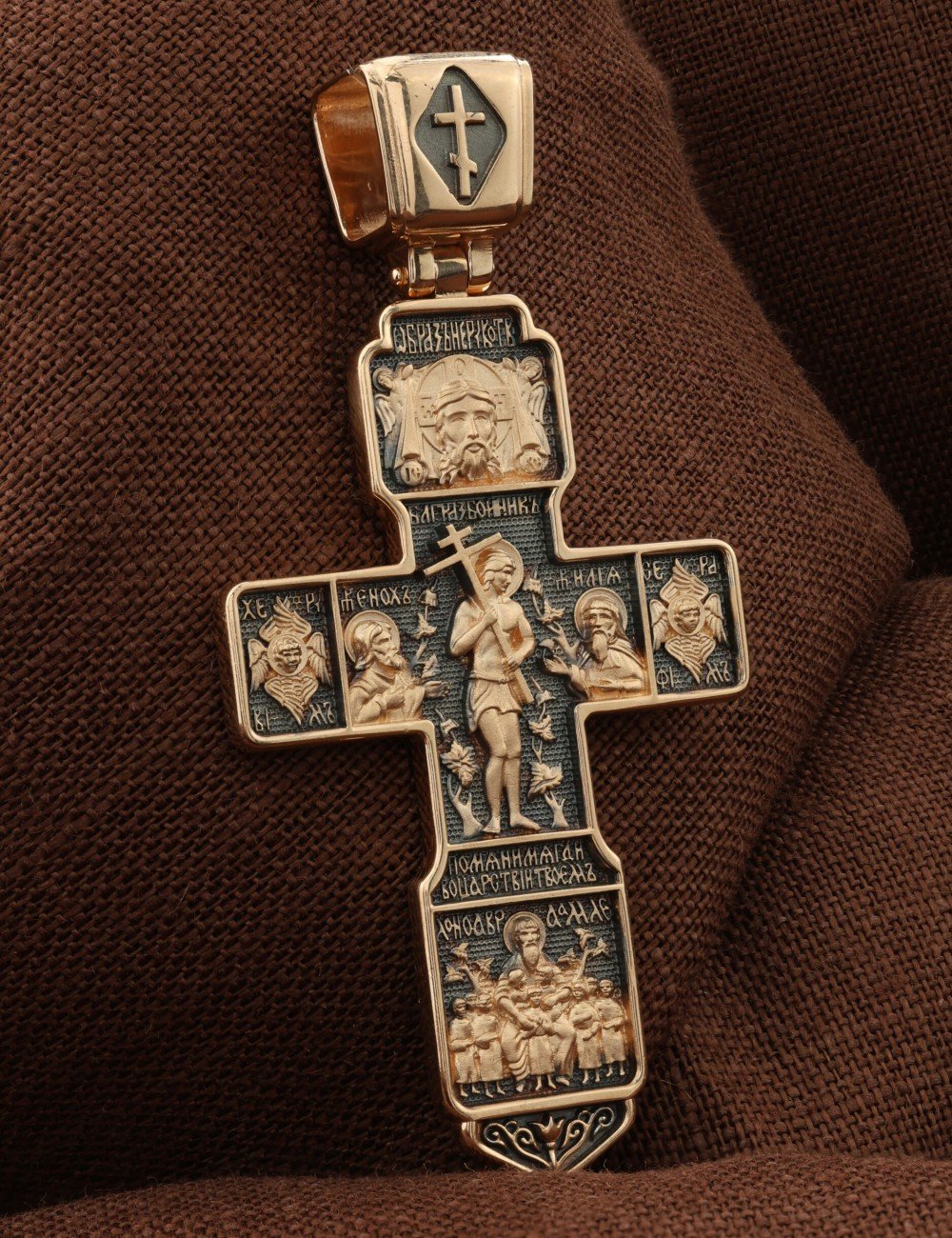 Крест из золота