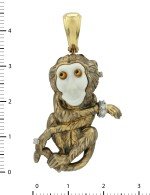 Подвеска из лимонного золота c эмалью, бриллиантами, рубином и бивнем мамонта