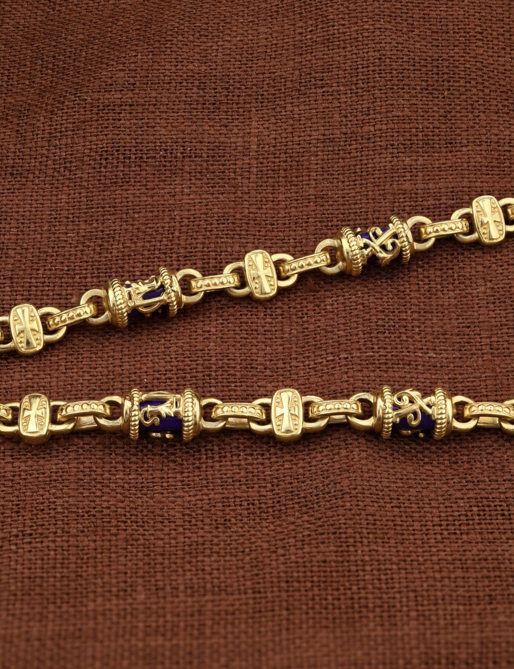 Цепь из лимонного золота c лазуритом