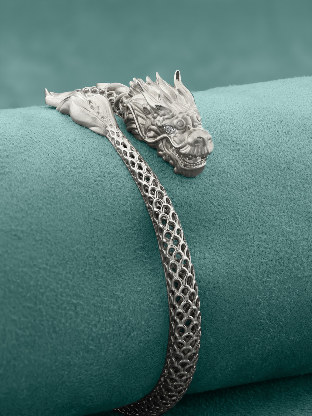 Браслет из белого золота 585 пробы c бриллиантами