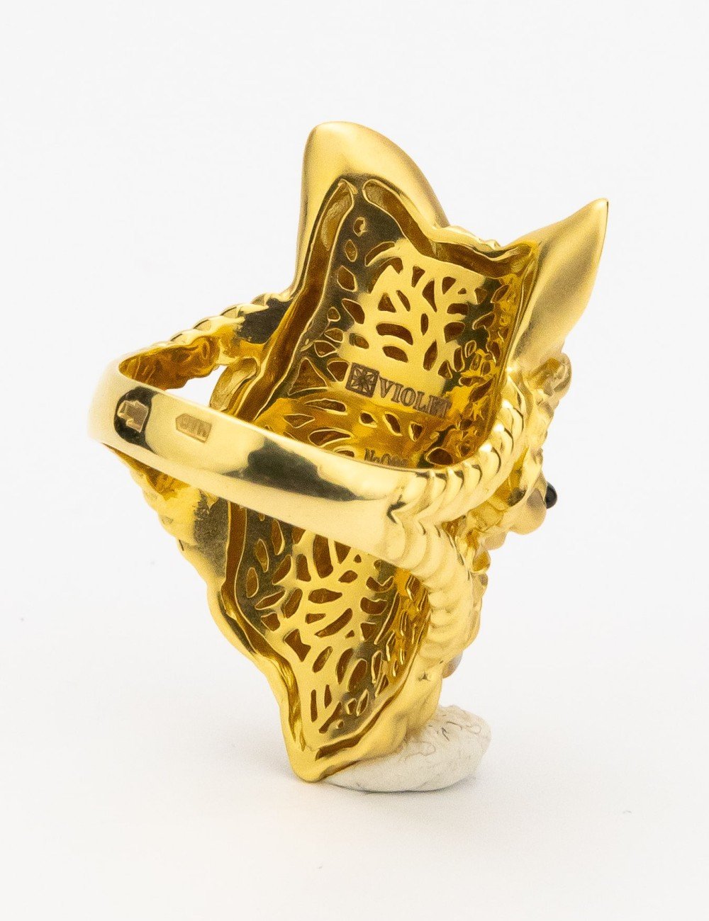 Кольцо из лимонного золота c эмалью