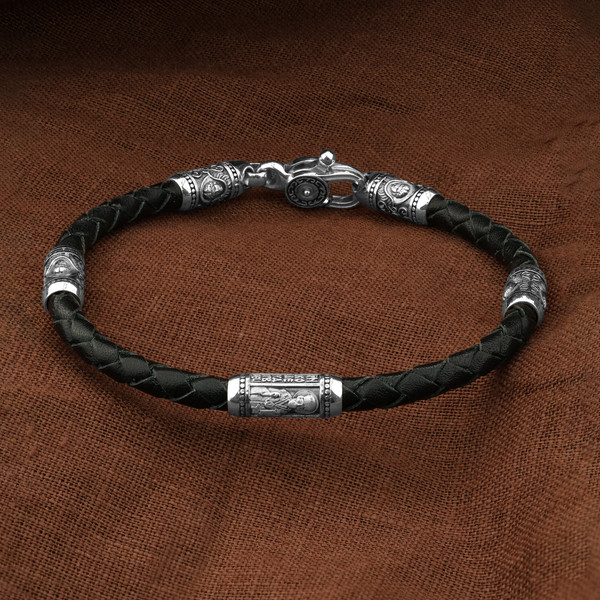 Браслет-шнурок из белого золота 585 пробы c кожаным шнурком