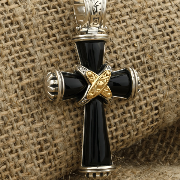 Крест из серебра 925 пробы и золота 750 пробы c ониксом и рубином