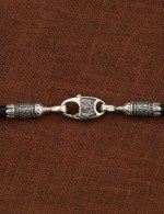 Гайтан из белого золота c кожаным шнурком